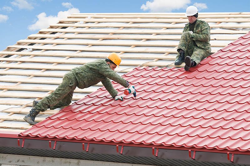 Ưu điểm của việc thi công làm mái tôn trong xây dựng